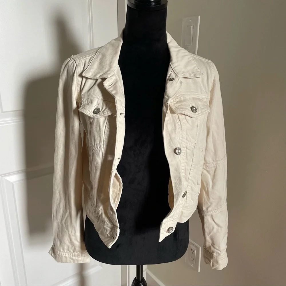 Free People Ecru White Button Up Patch Sleeve Rumors Denim Jacket Size XS - Picture 7 of 11